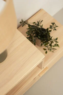 LIBE mesita de noche en escalera con hueco y cajón